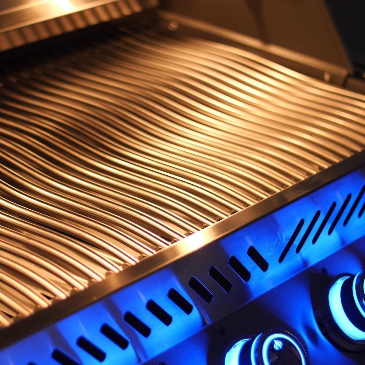 Napoleon® Built-in Prestige PRO 825 Gas Grill with Infrared Rear Burner - Image 4