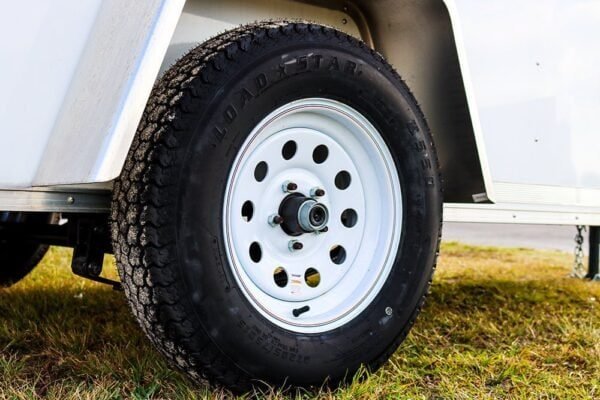 Small White Enclosed Trailer - Image 21