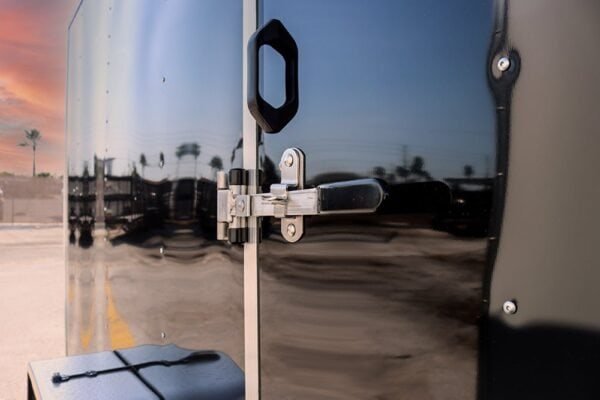 Small Black Enclosed Trailer - Image 7