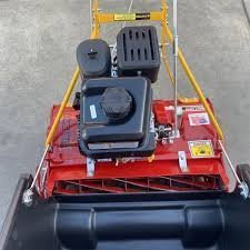 Mclane 25-9.50GT-7 25 in. Self Propelled 7 Blade Reel Mower - Image 4